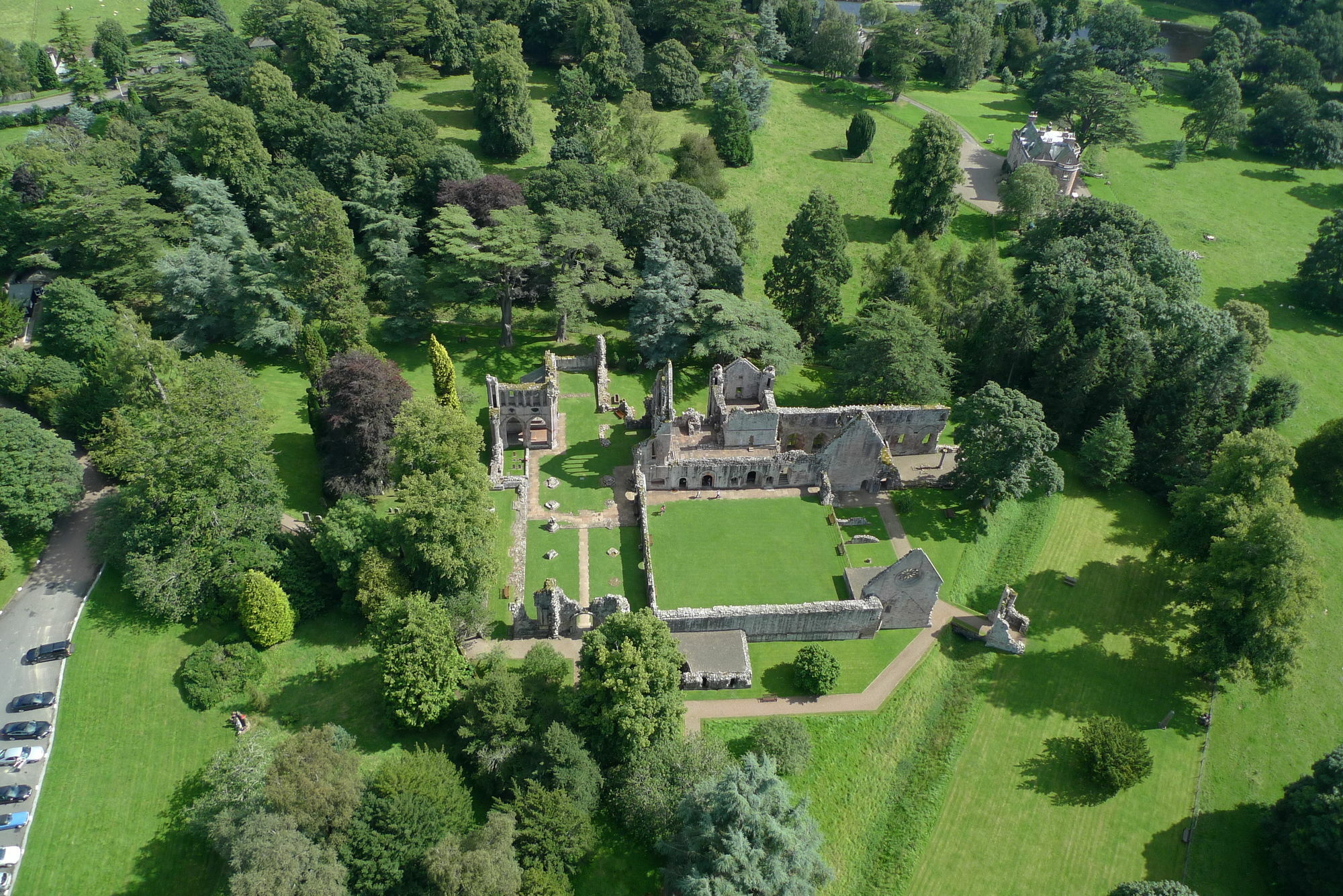 Dryburgh Abbey 3*
